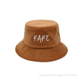 Aangepaste corduroy emmerkap met logo